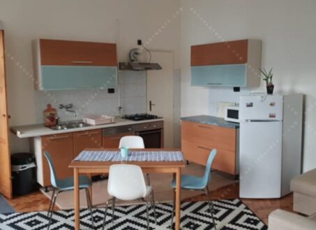 Cozy 2-Bedroom Apartment in Budapest