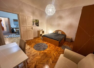 Cozy 2-Bedroom Apartment in Budapest