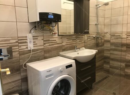 Charming 2-Bedroom Apartment for Rent in the Heart of Váci Street