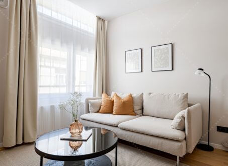 Elegant, Fully Renovated Studio Near Parliament & the Danube – Széchenyi utca, District 5
