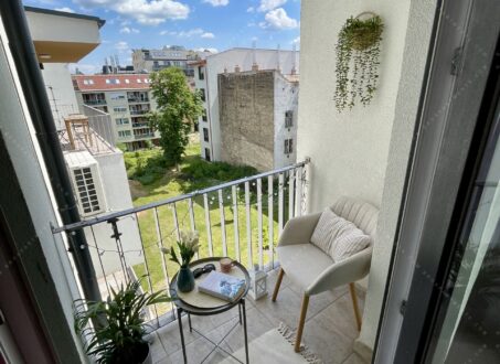 Modern Studio Apartment for Rent – Next to Semmelweis University – from August
