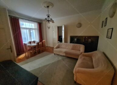 Central Budapest 2-Bedroom Apartment for Rent – Vármegye utca
