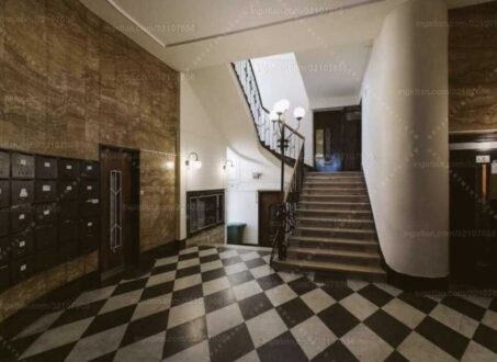 Stunning 1-Bedroom Apartment with Balcony for Rent near Deák Ferenc Square – from September