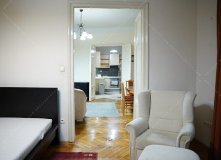 Central Budapest 2-Bedroom Apartment for Rent – Vármegye utca