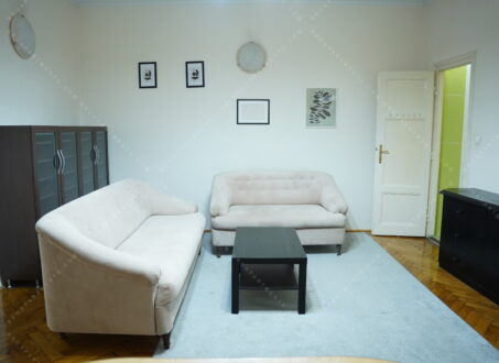 Central Budapest 2-Bedroom Apartment for Rent – Vármegye utca