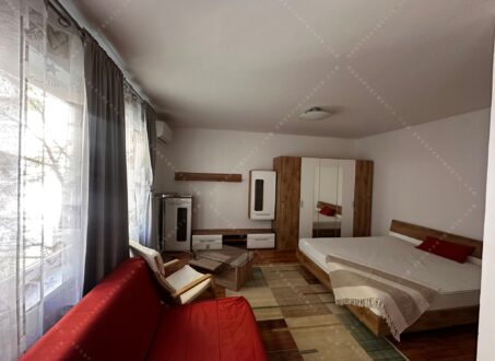 For Rent: Furnished Studio Apartment in Budapest, VI District, Rózsa Street