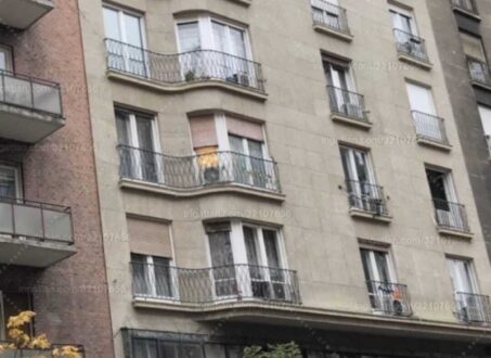 Stunning 1-Bedroom Apartment with Balcony for Rent near Deák Ferenc Square – from September