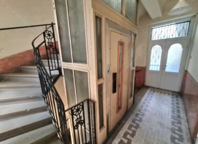 Central Budapest 2-Bedroom Apartment for Rent – Vármegye utca