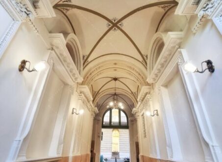 Charming 1-Bedroom Apartment for Rent in a UNESCO Heritage Building