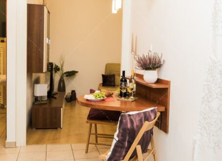Fully Furnished Studio for Rent in Central Budapest – Move-in Ready!