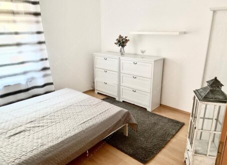 For Rent: 1-Bedroom Apartment in the 13th District