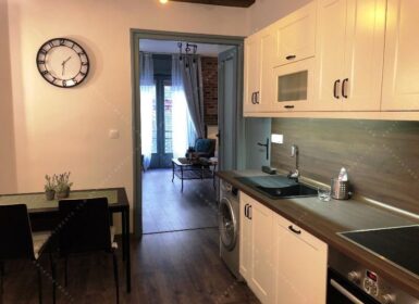 For Rent: 2-Bedroom Apartment in the Heart of Budapest – from June