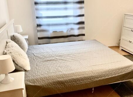 For Rent: 1-Bedroom Apartment in the 13th District