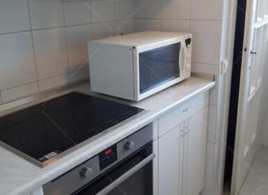 Spacious 2-Bedroom with 2 Terraces + Parking – District II, Medve utca