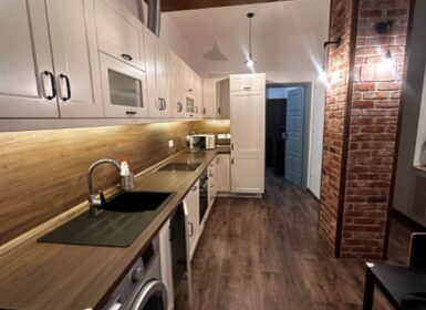 For Rent: 2-Bedroom Apartment in the Heart of Budapest – from June