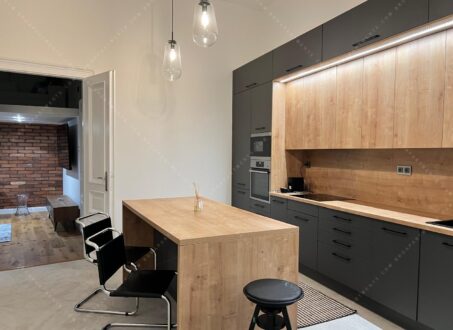 Stylish 1Bedroom Apartment for Rent on Andrássy Street