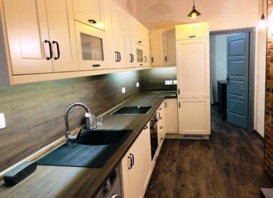 For Rent: 2-Bedroom Apartment in the Heart of Budapest – from June