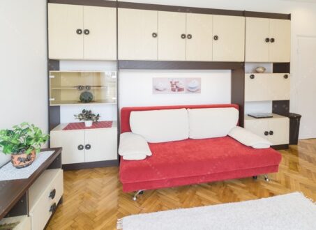 Studio for Rent – Madách Square (next to Deák tér)
