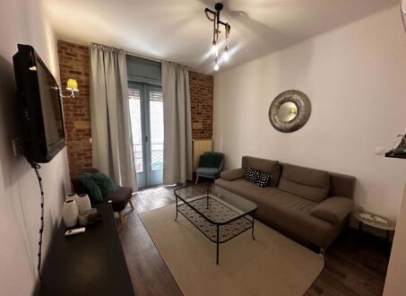 For Rent: 2-Bedroom Apartment in the Heart of Budapest – from June