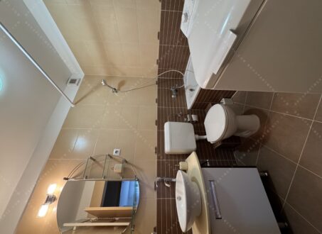 Spacious 2-Bedroom Apartment with Balcony for Rent in the Heart of the 9th District