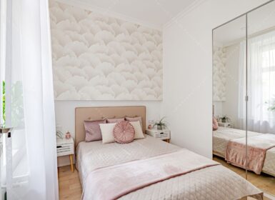 Unique 3 bedrooms + 3 bathrooms in the very center