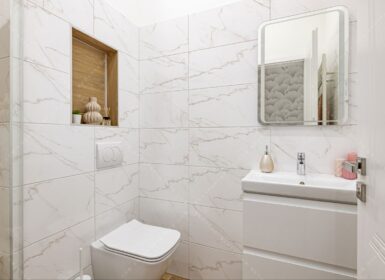 Unique 3 bedrooms + 3 bathrooms in the very center