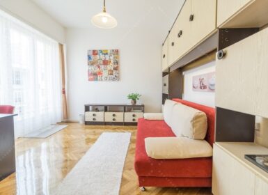 Studio for Rent – Madách Square (next to Deák tér)