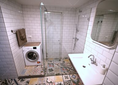 Large One-bedroom in the very center of Budapest