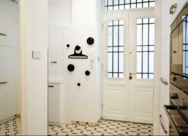 For Rent – Spacious 2-Bedrooms Apartment in 5th District, Veres Pálné utca 16