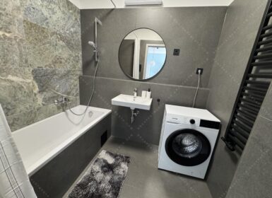 Freshly renovated one-bedroom in Corvin Sétány