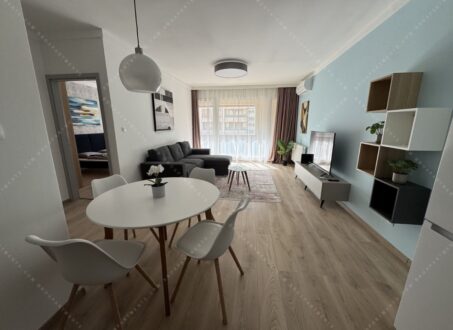 Freshly renovated one-bedroom in Corvin Sétány