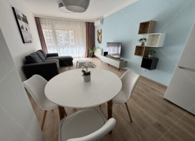 Freshly renovated one-bedroom in Corvin Sétány