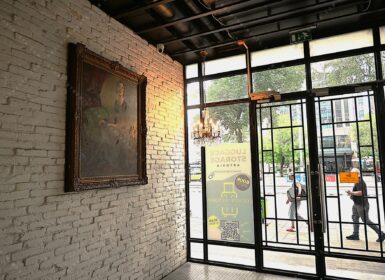 Large One-bedroom in the very center of Budapest