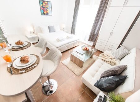 For Rent – Fully Furnished Apartment in Budapest 5th District