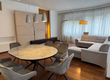 Downtown Panoramic 2Bedrooms Apartment for Long-Term Rent