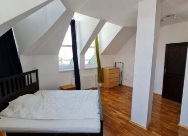 Bright & Spacious 3-Bedrooms Apartment Near Corvin