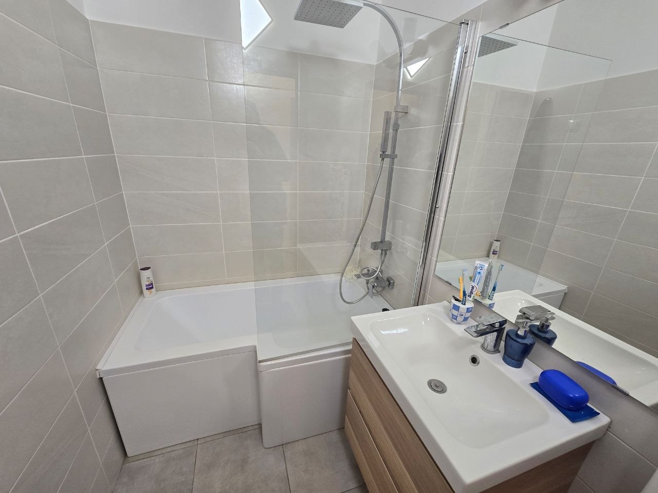 Fully renovated and spacious One-bedroom close to Corvin Setány