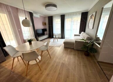 Freshly renovated Two-bedrooms in Corvin Sétány