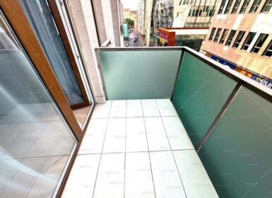 Freshly renovated Two-bedrooms in Corvin Sétány