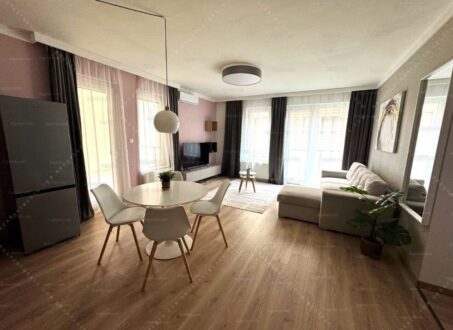 Freshly renovated Two-bedrooms in Corvin Sétány