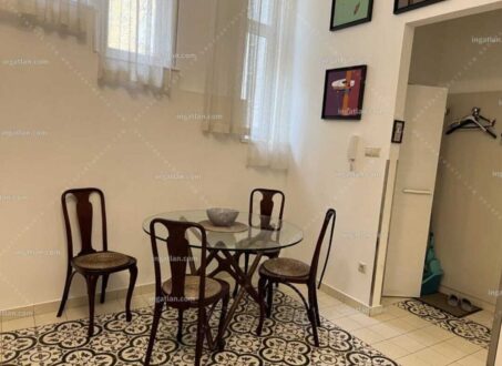 Renovated Apartment in Papnövelde Street, V. District