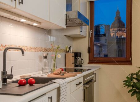 Apartment for Rent in Downtown Budapest – Paulay Ede Street