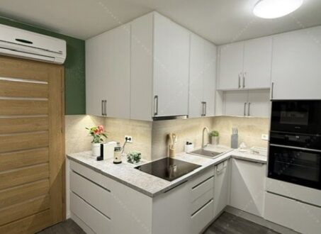 One-Bedroom Apartment with Balcony – Palotanegyed, District VIII, Budapest