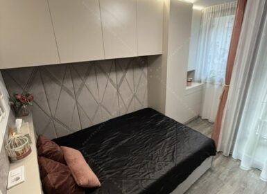 One-Bedroom Apartment with Balcony – Palotanegyed, District VIII, Budapest