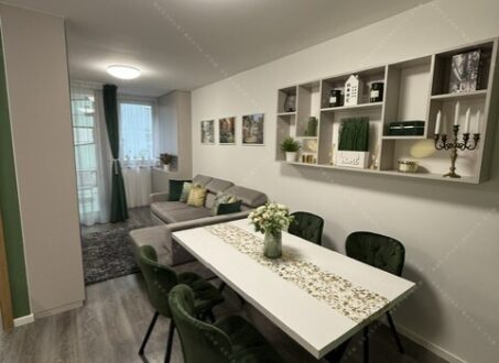 One-Bedroom Apartment with Balcony – Palotanegyed, District VIII, Budapest