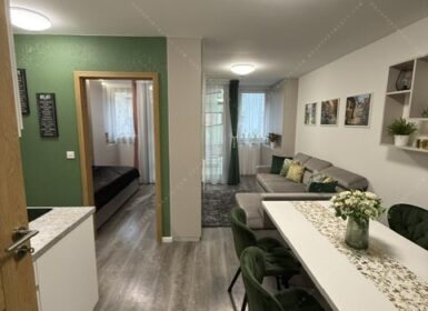 One-Bedroom Apartment with Balcony – Palotanegyed, District VIII, Budapest