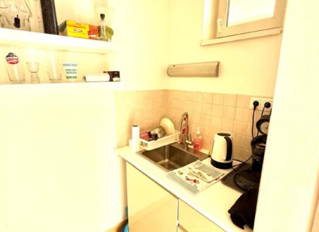 Modern 1-Bedroom Apartment for Rent near Corvin Promenade