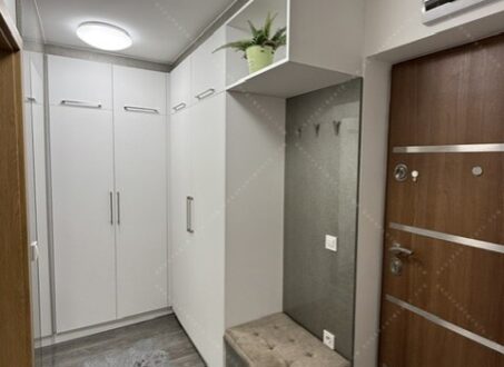 One-Bedroom Apartment with Balcony – Palotanegyed, District VIII, Budapest