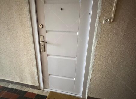 Bright Furnished Studio Apartment for Rent – Práter Street, Budapest 8th District