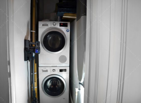 Spacious Family Apartment Overlooking Gutenberg Square